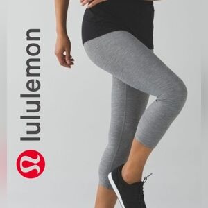 Lululemon Wunder Under Crop III Heathered Slate EUC Size 4